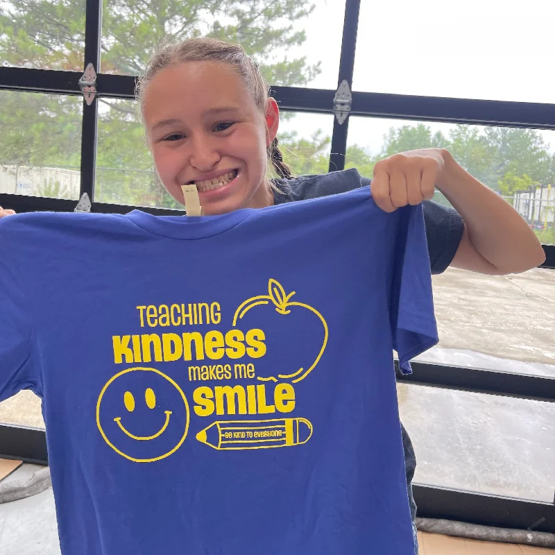 Teaching Smiles Be Kind to Everyone Tee